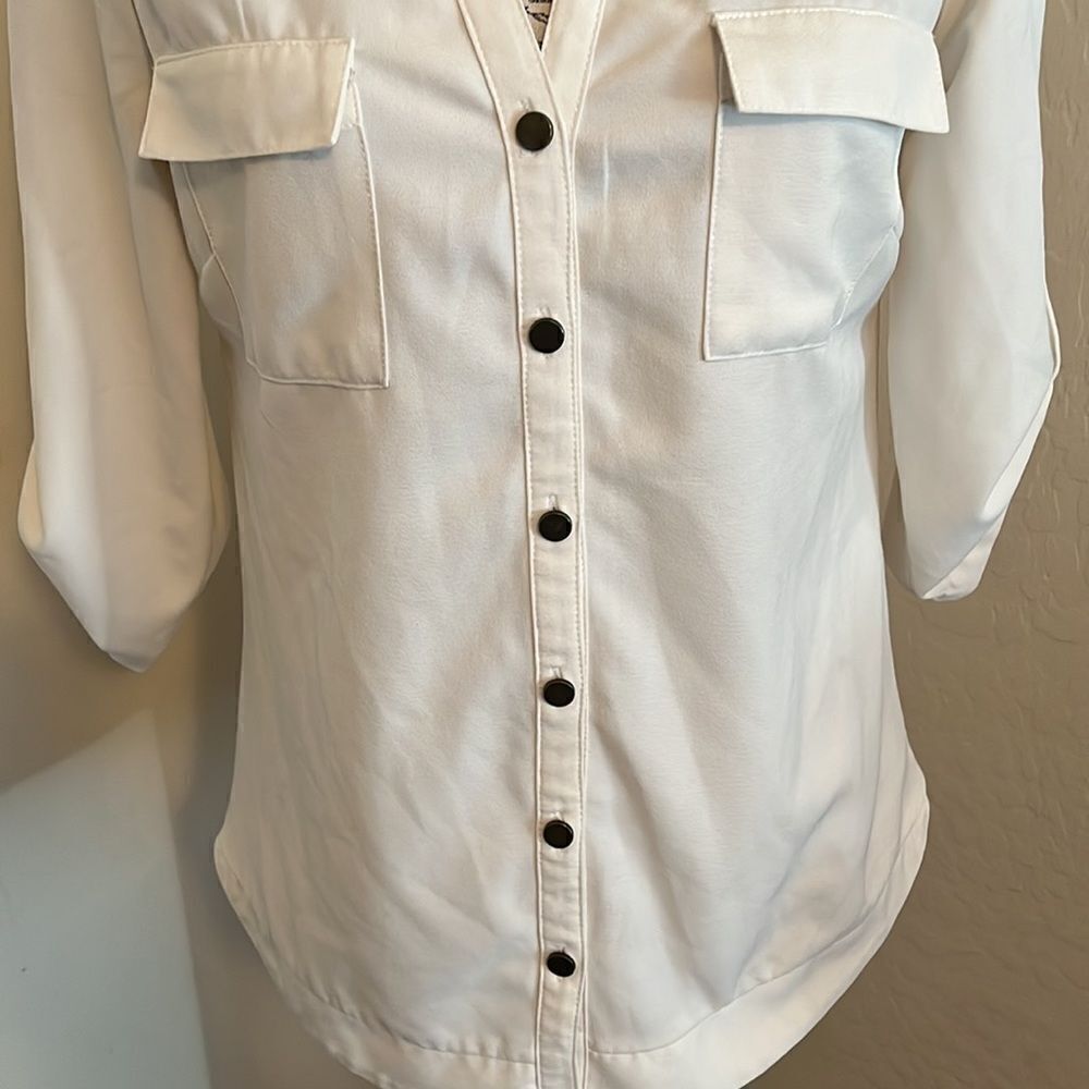 41 Hawthorn Off White Button Pockets Semi Sheer Top Feminine Contemporary - Picture 7 of 10